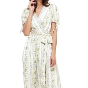 Gal meets Glam Imogene Maxi Dress Yellow Floral